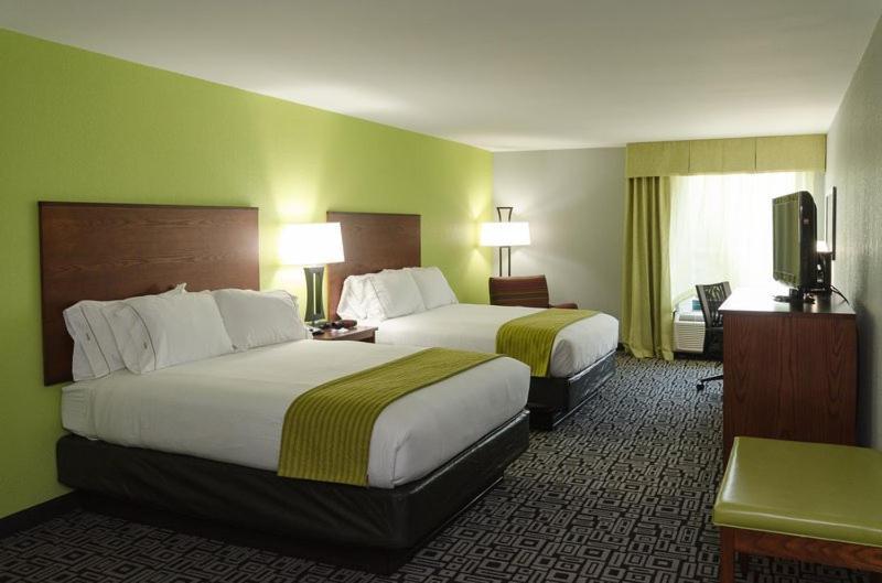 Holiday Inn Express Hickory - Hickory Mart By Ihg Экстерьер фото